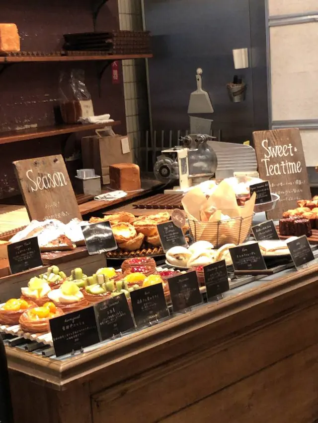 RACINES Boulangerie＆Bistro（ラシーヌブーランジェリアンドビストロ）