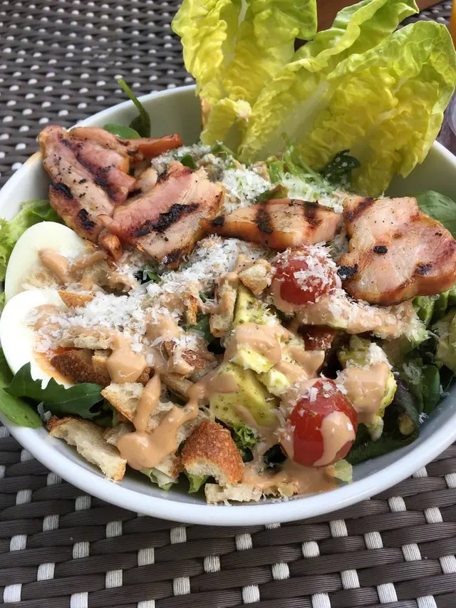 カフェ＆バー BeBu