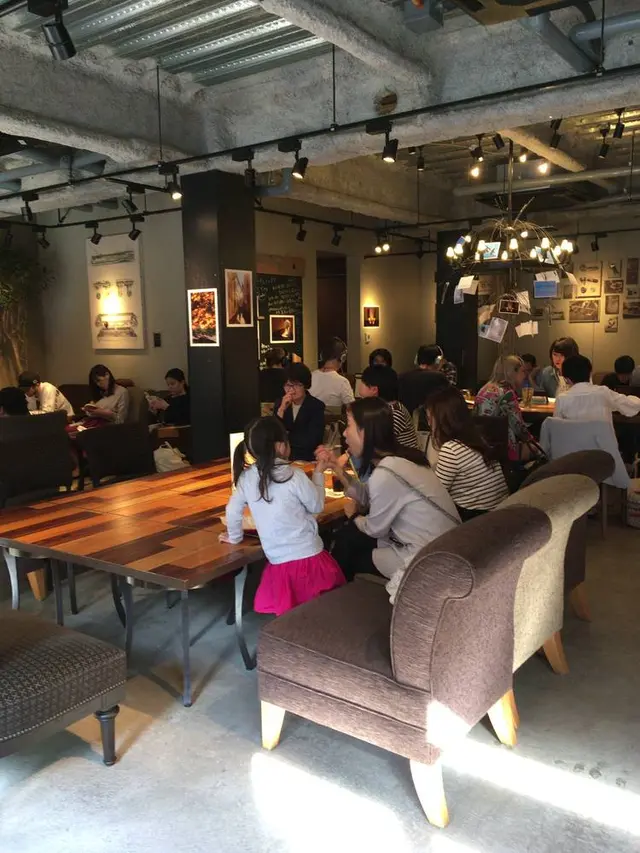 ネイバーフッド アンド コーヒー 池尻2丁目店 （Neighborhood and Coffee） 