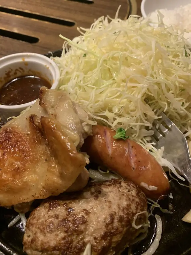 和牛塩焼肉ブラックホール新宿三丁目店