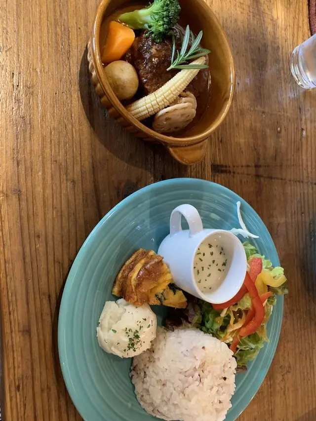 cafe SLOW（カフェ スロウ）