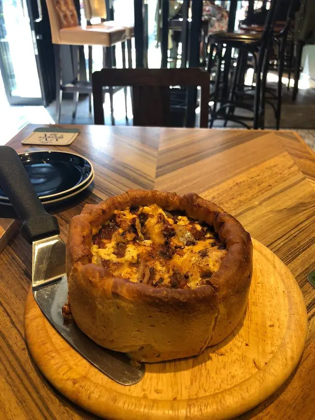 BUTCHER REPUBLIC EBISU CHICAGO PIZZA ＆ BEER