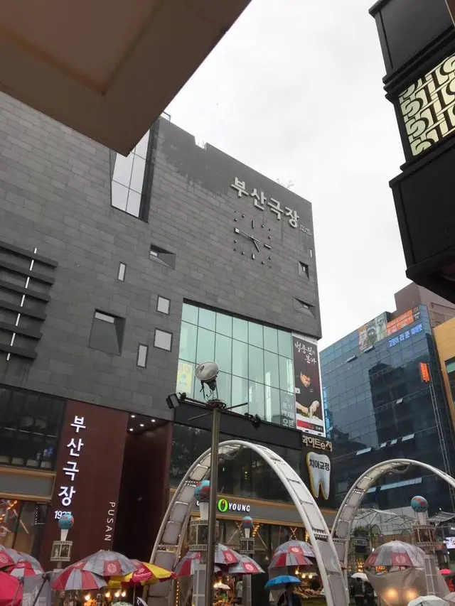 国際市場/クッチェシジャン/국제시장