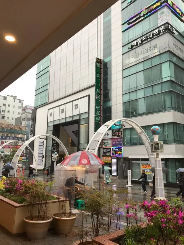 国際市場/クッチェシジャン/국제시장