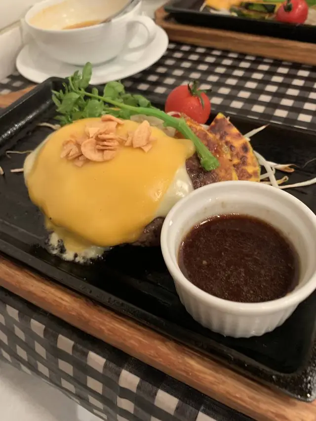 銀座 数寄屋バーグ