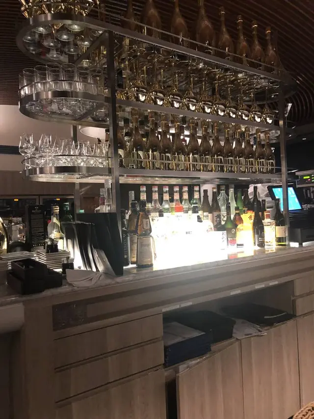 AW kitchen TOKYO 新丸ビル店