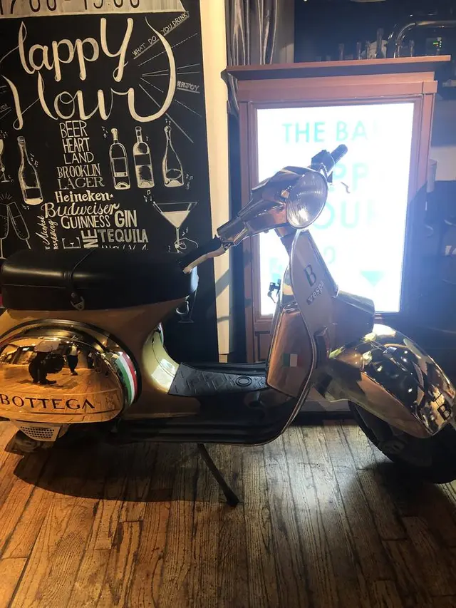 AW kitchen TOKYO 新丸ビル店