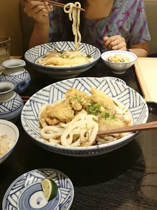 うどん おごっと 新宿南口店