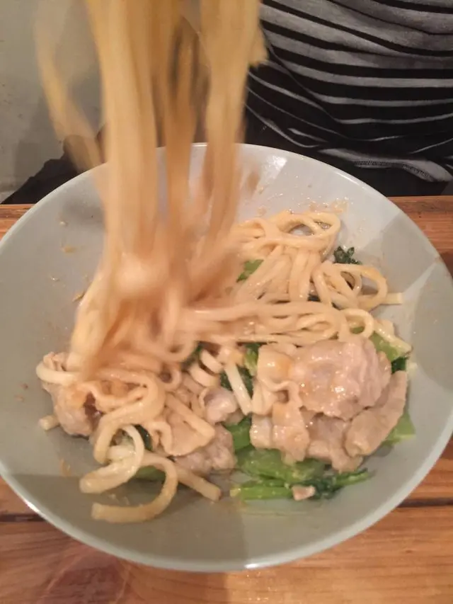 餃子屋 社領