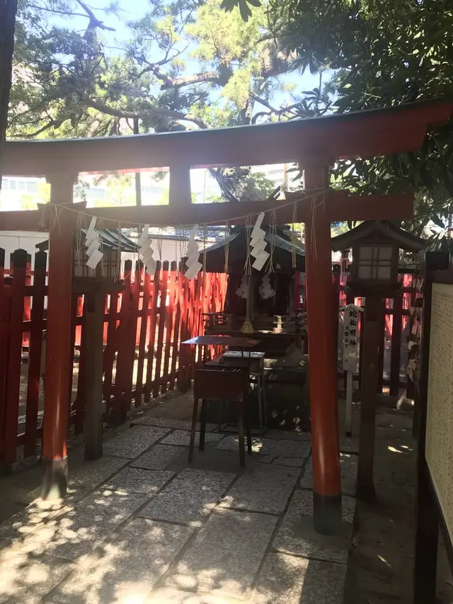 白山神社本殿
