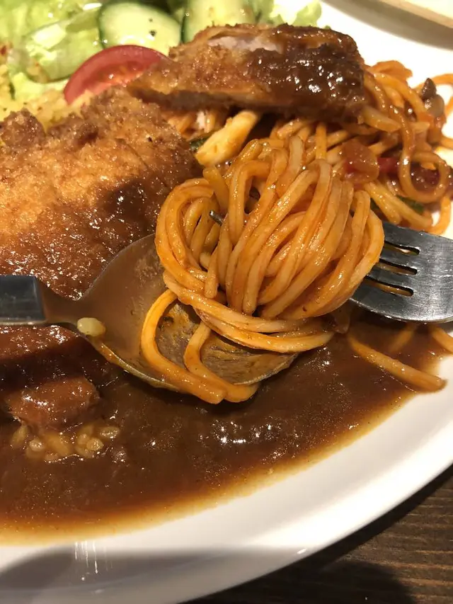 ビストロボルドー