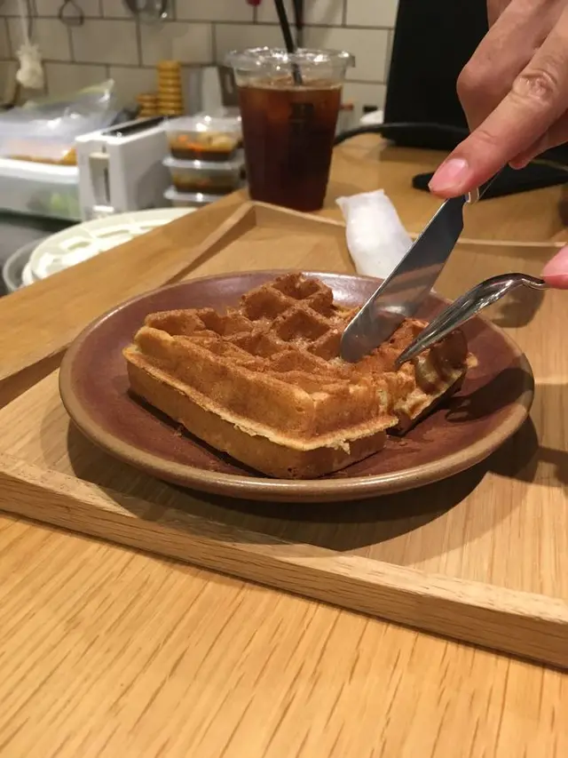 ビー ア グッド ネイバー コーヒー キオスク 六本木（BE A GOOD NEIGHBOR COFFEE KIOSK ROPPONGI）