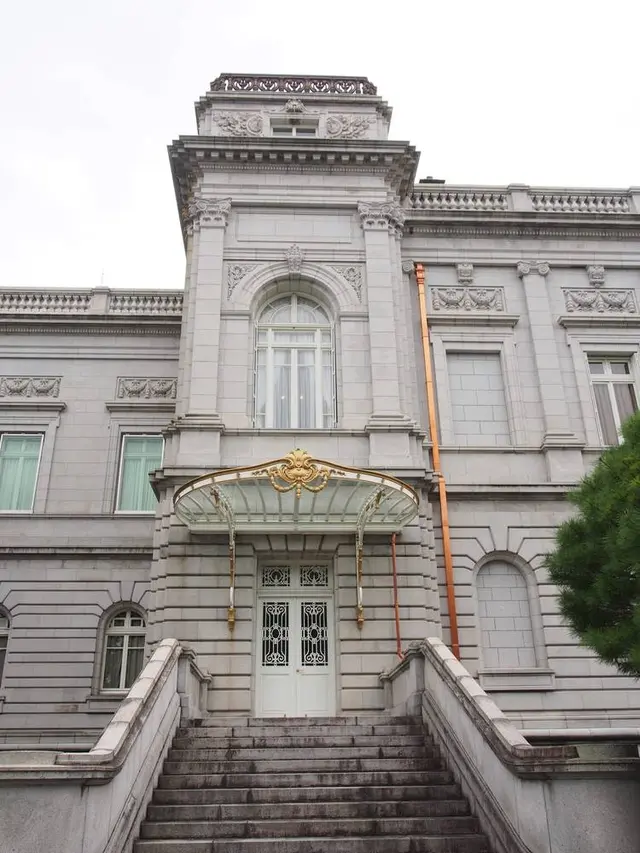迎賓館赤坂離宮 (Akasaka Palace)