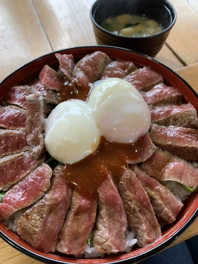 赤牛料理専門店 やま康