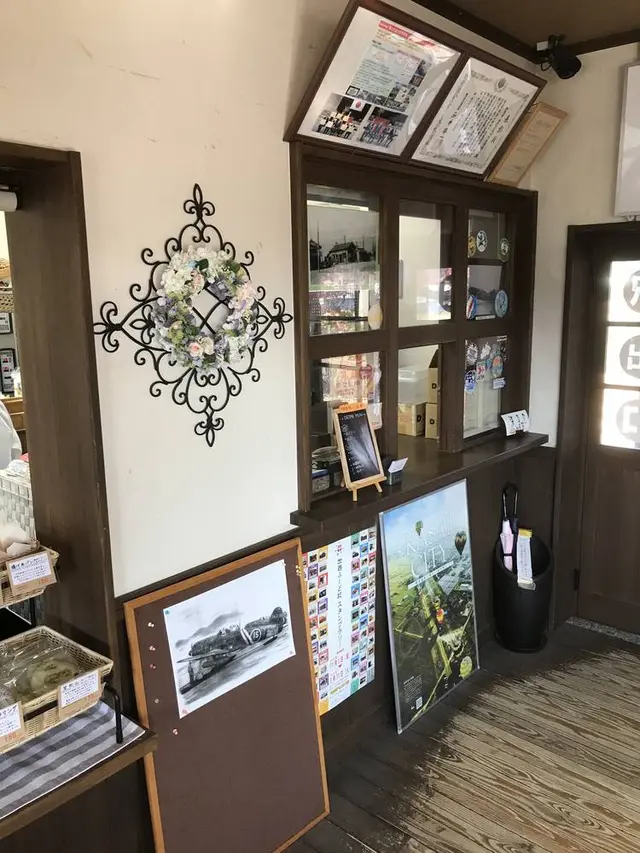 駅舎パン工房 モンファボリ