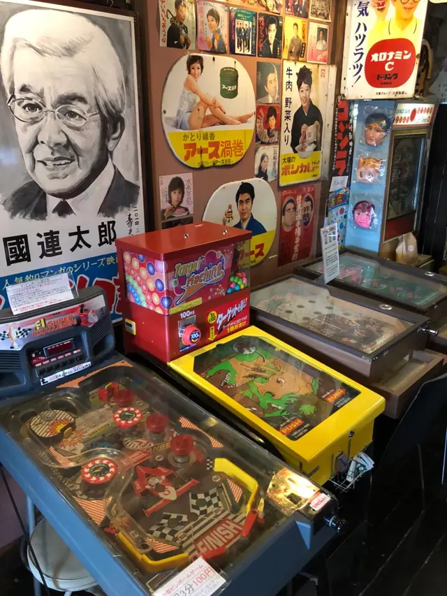 駄菓子屋チロリン村