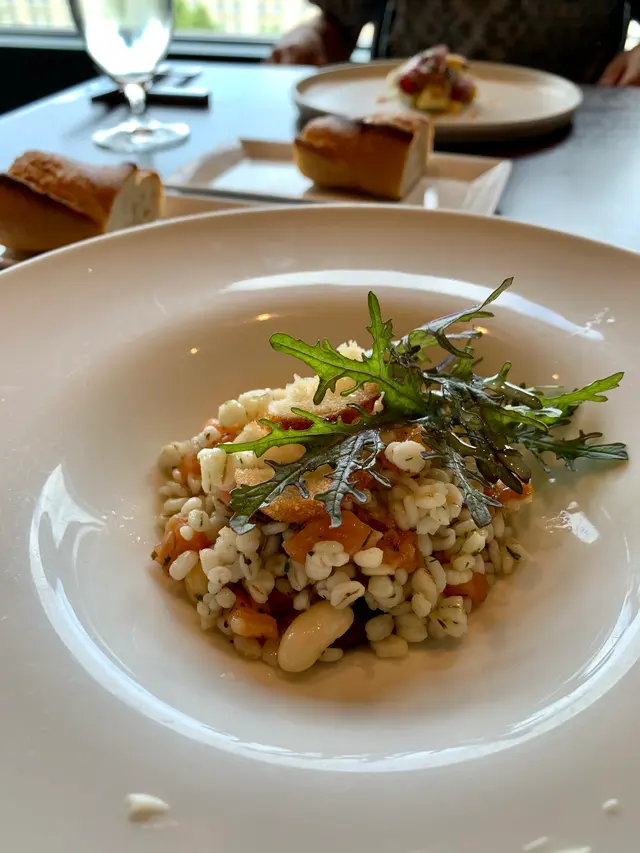 ワカヌイ グリル ダイニング バー東京