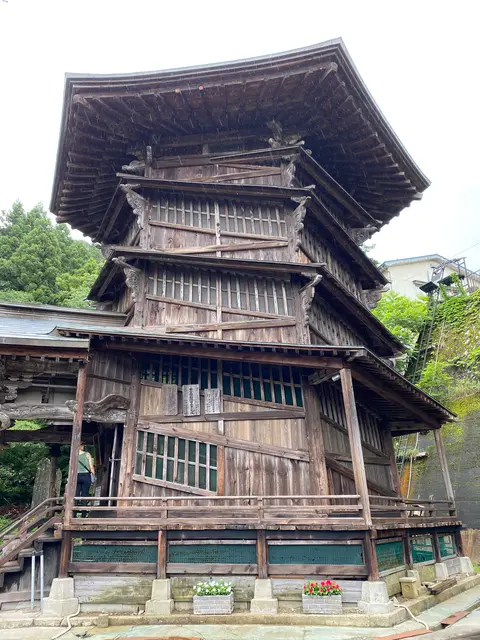 会津さざえ堂（円通三匝堂）