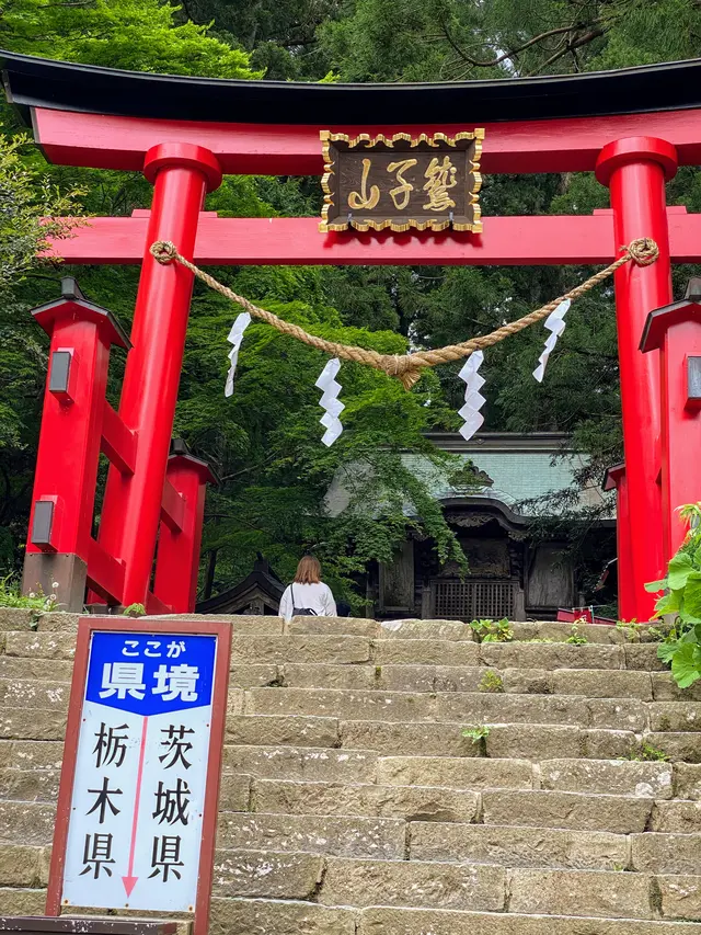 鷲子山上神社本殿