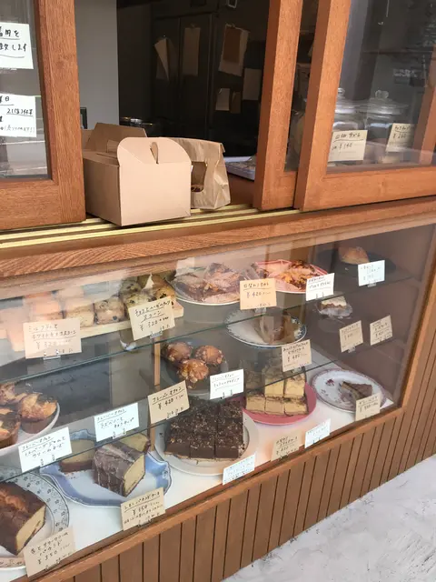 にべこはる菓子店