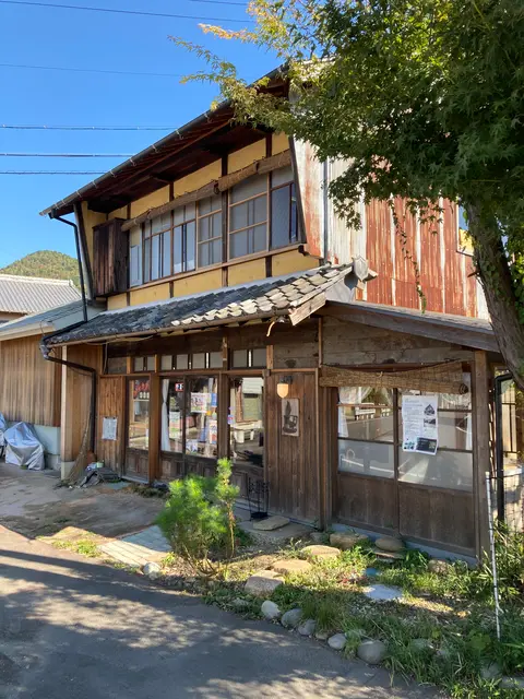 美濃市駅前カフェ 灯家