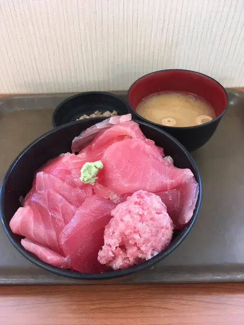 大遠会館 マグロレストラン