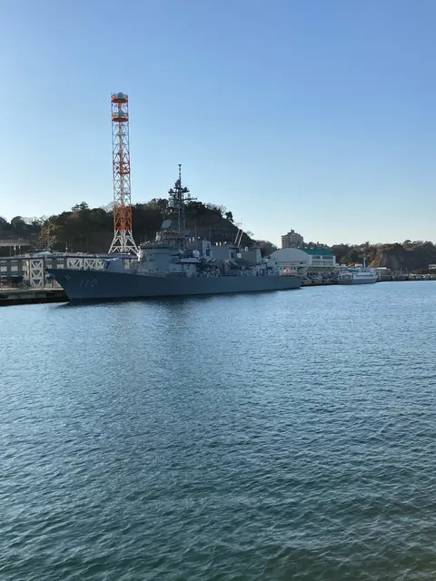 ＹＯＫＯＳＵＫＡ軍港めぐり発券所
