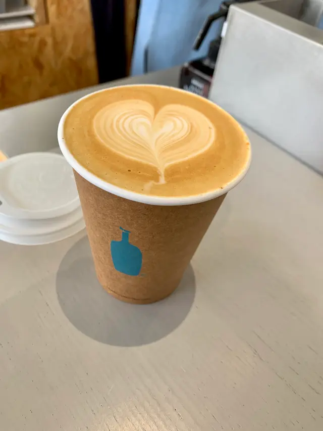 ブルーボトルコーヒー 清澄白河フラッグシップカフェ （旧：清澄白河ロースタリー&カフェ）