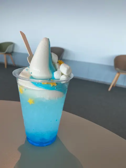 横浜ランドマークタワー