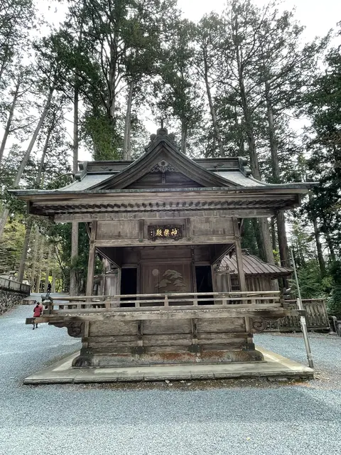 三峰神社 奥宮遥拝殿（見晴台）