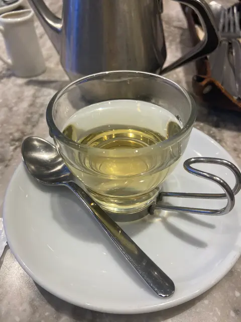 カフェ＆ブックス ビブリオテーク 東京・有楽町（café & books bibliothèque Tokyo Yurakucho）