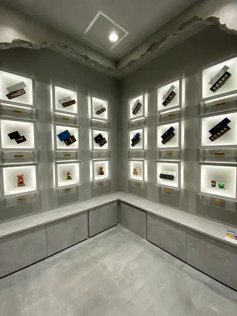 LOUANGE TOKYO Le Musée