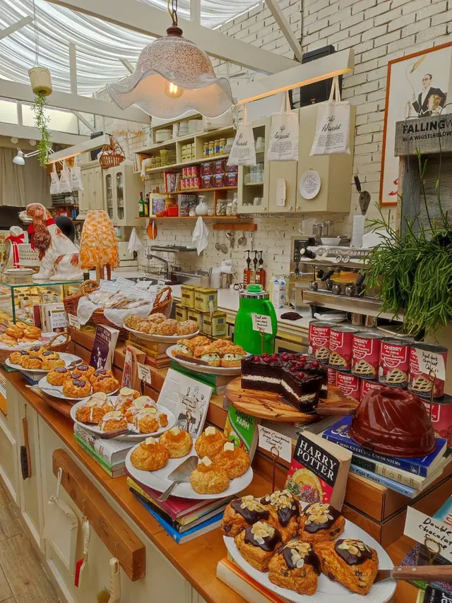 Cafe Highwaist 益善店/カペハイウェスト イクソンジョム/카페하이웨스트 익선점