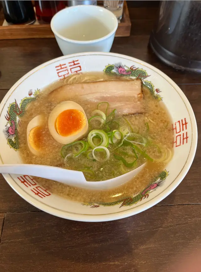 博多ドラゴンラーメン 大財店