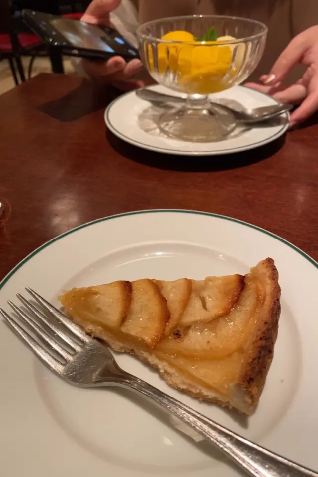 2日目ランチ ブラッスリーオザミ
