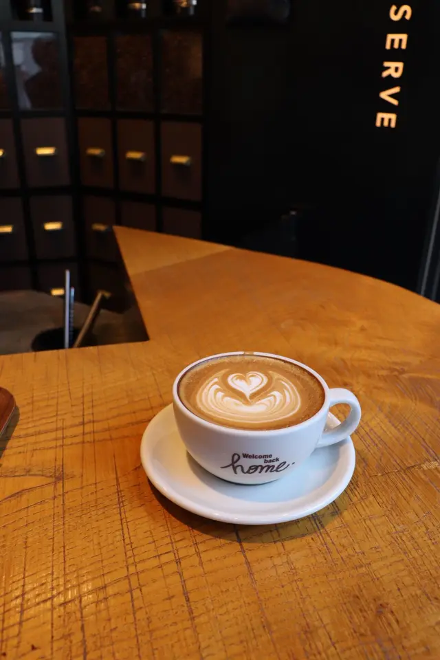 ネイバーフッド アンド コーヒー 池尻2丁目店 （Neighborhood and Coffee） 