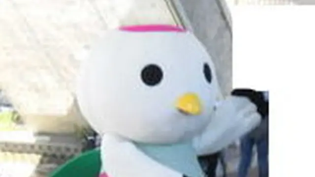 色鮮やかな花が咲き誇る花博記念公園鶴見緑地
