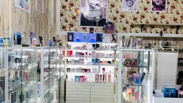 香水専門店　栄４－２１－５