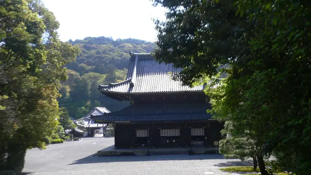 京都、”美人祈願”＆”写経体験”のお寺、泉涌寺へ