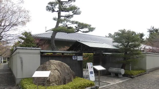一般庶民が行く関西屈指の高級住宅街を眺める