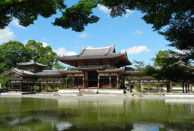10円玉裏の景色を探せ！「平等院」と「三室戸寺」を巡る旅