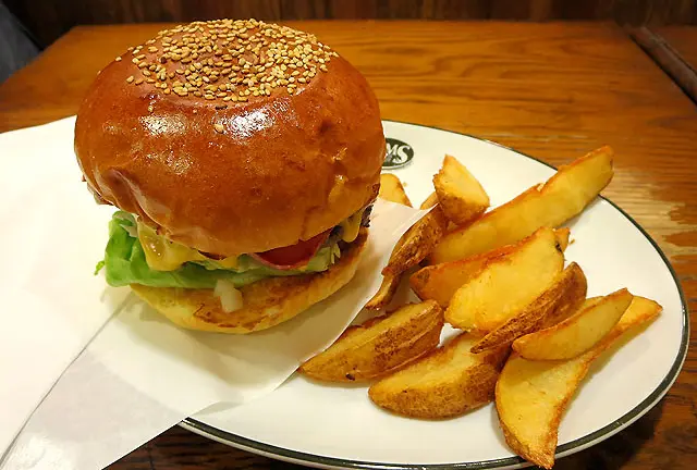【新宿】移動カ所は2つ！シンプルだけどすごく癒されます。ピクニック寝転びデートプラン。