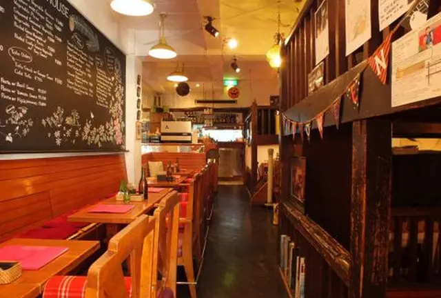 原宿ディナーで決まり！デートで使える店内がお洒落なスポット6選