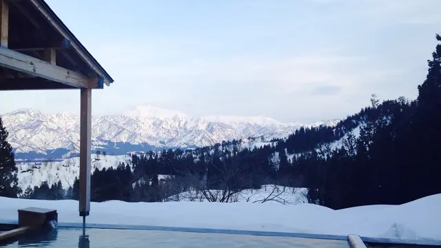 日本一の絶景露天風呂と五感で愉しむ宿の旅。