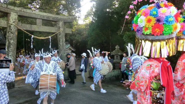 竹屋神社の豊祭(中山田太鼓踊り)