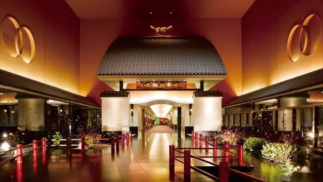 日本伝統美→ITの最前線空間（＋変or美）で、消費だけで終わらないデートをしたい