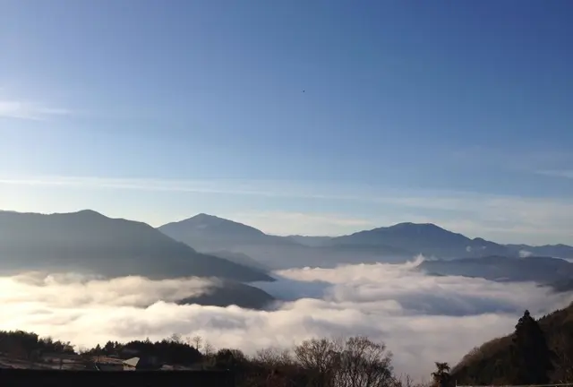 高松空港からUB1ウマバーへ〜うどん、山、川、温泉、雲の上