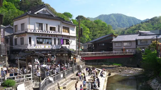 源泉温度は98度・日本一ともいわれる熱い源泉、湯村温泉を探索するプラン