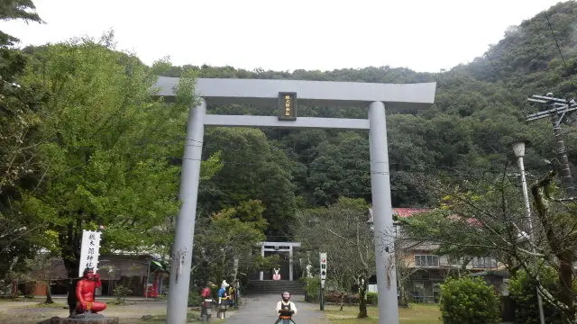 桃から生まれた桃太郎に会いに行こう！