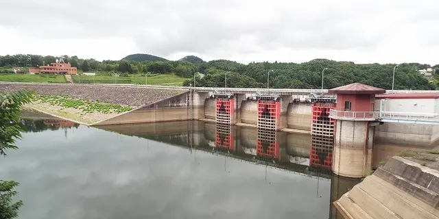 ダムってあんまり関心なかったけどいざ実物を見ると意外と迫力があっていいもんですね